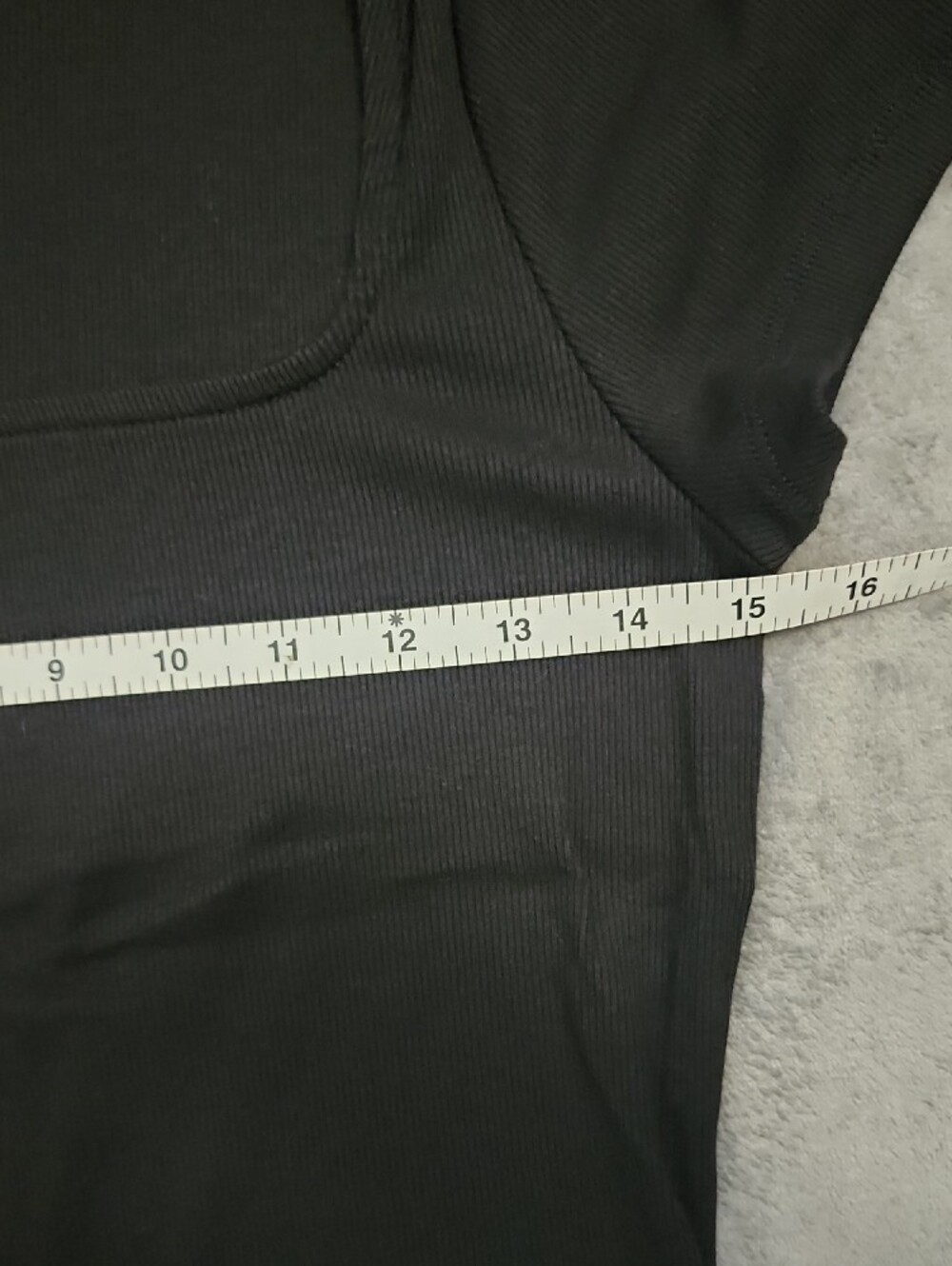 Old Navy Black Square Neck Short Sleeve Tee - Picture 3 of 6